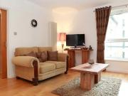 Holyrood Road, Edinburgh EH8, 2 bed flat to rent, £3,500...