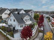 Holzhaus A+ von 2017 mit 5 Zi. 161m² Wfl. & Komfort:...