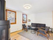 Holzhaus Charme trifft modernen Ausbaustandard 1. und 2....