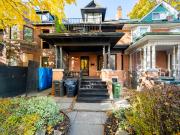 Homads Townhouse Has a Townhouse