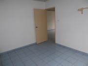 Newly Renovated Close to Station