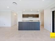 A near new freestanding and modern house ready to move in