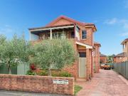 Spacious 2 Bedroom Townhouse $730 per week! Spacious 2 Bedroom Townhouse $730 per week!