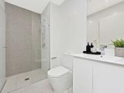 DESIGNER 1 BEDROOM GARDEN APARTMENT DESIGNER 1 BEDROOM GARDEN APARTMENT