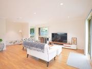 Spacious Family Home With Media/Gaming Rooms in Quiet...