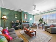 Home sweet home. Spacious and central!