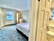 Homely double ensuite bedroom in Canning Town Has a Room