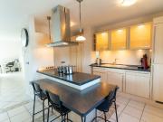 HomesNRW Spacious luxury apartment with balcony and...