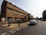 Homey double bedroom near Weavers Fields Has a Room