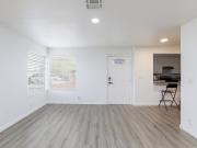 Homey & newlyrenovated Las Vegas House with Patio