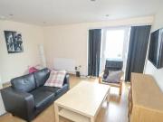 Honeywood Drive, Carlton, 4 Bedroom Terraced