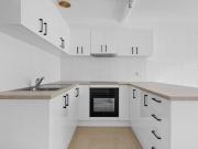 Hop, Skip & a Jump to the Foreshore!