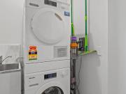 Hope Island Perfectly Positioned Apartment