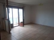 Hôpitaux facs, grand F2 avec terrasse, parking