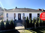 HORN IMMOBILIEN + Einfamilienhaus im Bungalowstil in...