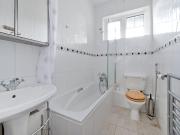 Hornton Street, London W8, 3 bedroom flat to rent...