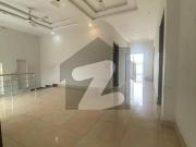Hose For Rant In LDA Avenue Lahore 10Marla Best Location...
