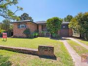 HOSPITAL AREA RENOVATED REAR YARD ACCESS