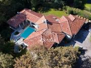 HOSSEGOR CENTRE ET GOLF: MERVEILLEUSE VILLA DE 200m²...