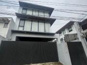 HOSUE AND LOT FOR SALE IN NEW MANILA, QUEZON