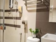 [Hot Balloon] Available Queen Bed in Master Room in...