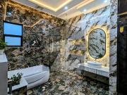 Hot Location 1 Kanal Brand New Ultra Modern Design...