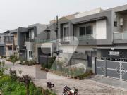 Hot location 9 marla house for sale in executive society...