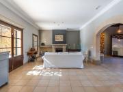 Hotel boutique con jardín y piscina en el corazón de Alaró