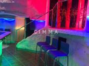 Hotel con Bar de Copas en pleno funcionamiento