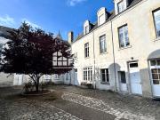 HOTEL D'ESCURES Appartement T2 Meublé en Plein...