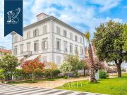 Hotel di lusso di 1600 mq in vendita Massa, Italia