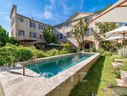 Maison avec piscine et jardin