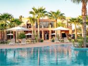 Hôtel particulier avec jardin et salle de réception