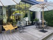 Hôtel particulier classé monument historique avec jardin