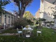 Grande Maison Cachée Près De L'hotel De Ville De...