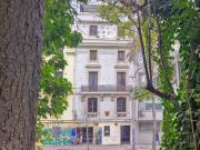 Hotel y local a pasos del metro Santa Lucía