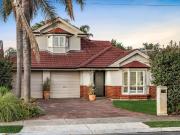 house 108 West Beach Road, West Beach