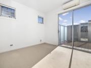 house 14 Parkmore Road, Rosebud