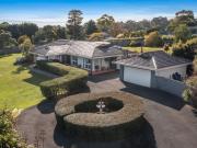 house 17a Gillards Road, Mount Eliza