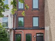 Contemporary house with terrace