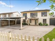 house 27 Dromana Parade, Safety Beach