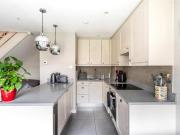 House 2 Bedroom For Sale London Greater London 425000...