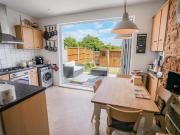 House 2 Bedroom For Sale Southend On Sea Southend On Sea...