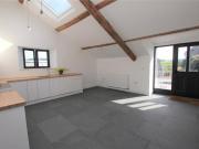 House 3 Bedroom For Rent Cumbria Cumbria 1600 ES91828004