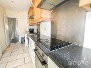 House 3 Bedroom For Rent Hillingdon Great London 3500...