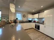 House 3 Bedroom For Rent Woking Surrey 2750 ES93210850