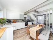 House 3 Bedroom For Sale Barnet Greater London 800000...