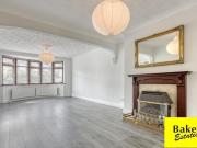 House 3 Bedroom For Sale Epping Forest Greater London...