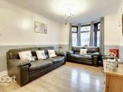 House 3 Bedroom For Sale Hornchurch Greater London...