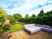 House 3 Bedroom For Sale Woking Surrey 450000 ES94358249 House 3 Bedroom For Sale Woking Surrey 450000 ES94358249